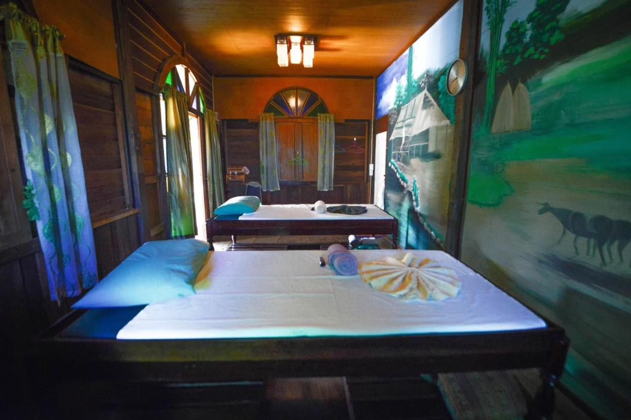 Mrk Resort & Massage Lop Buri Eksteriør billede