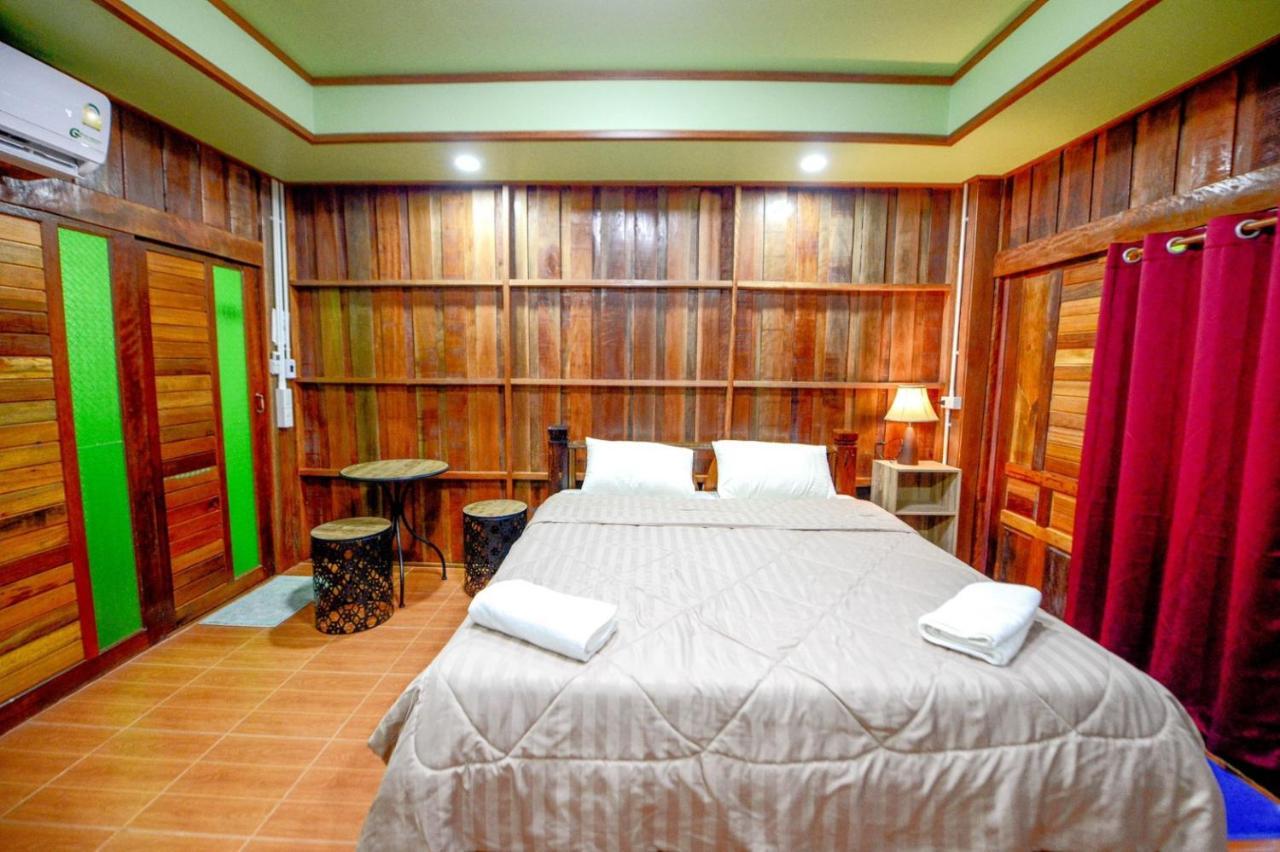 Mrk Resort & Massage Lop Buri Eksteriør billede