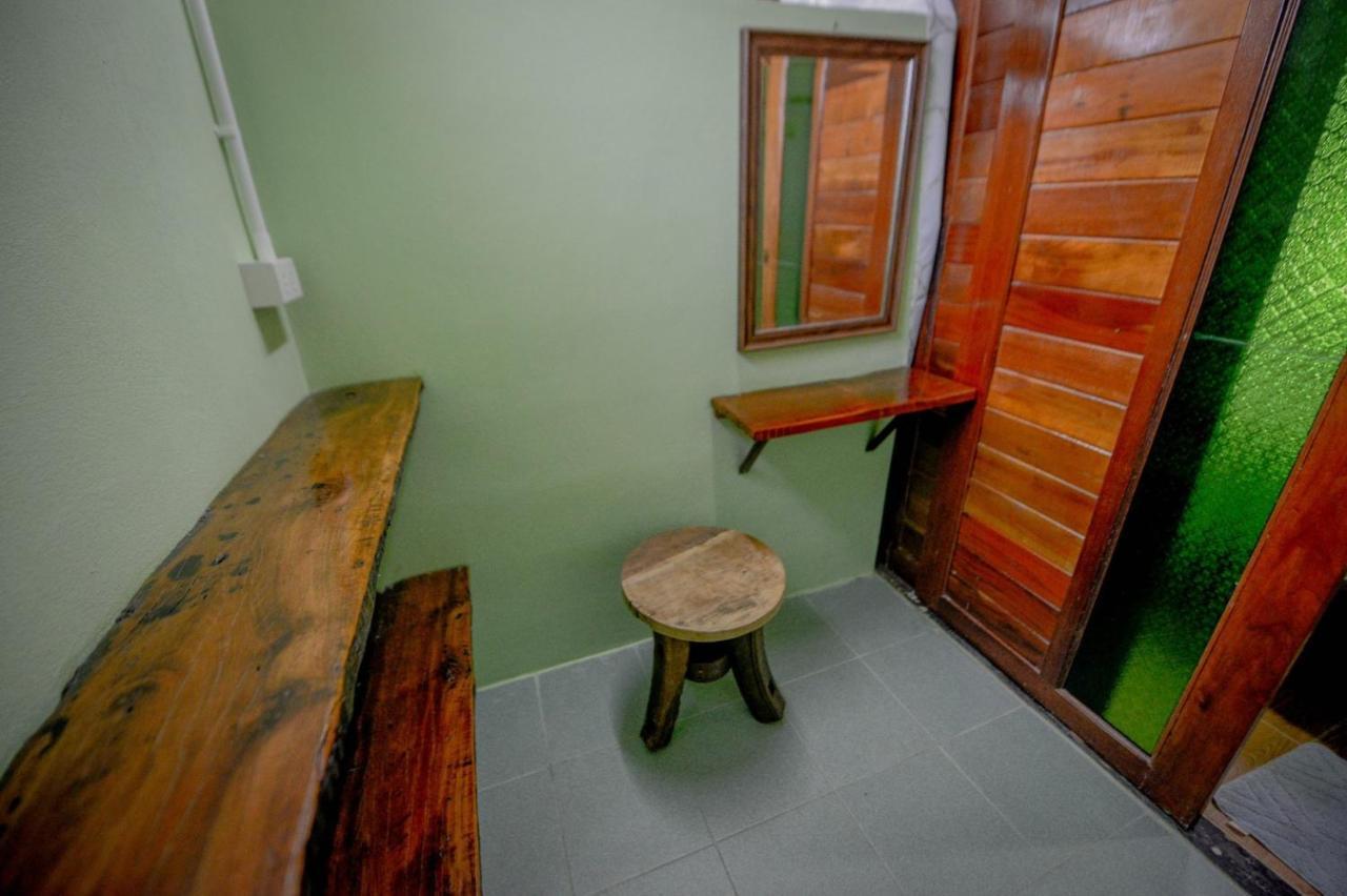 Mrk Resort & Massage Lop Buri Eksteriør billede