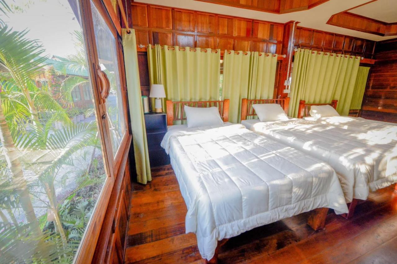 Mrk Resort & Massage Lop Buri Eksteriør billede