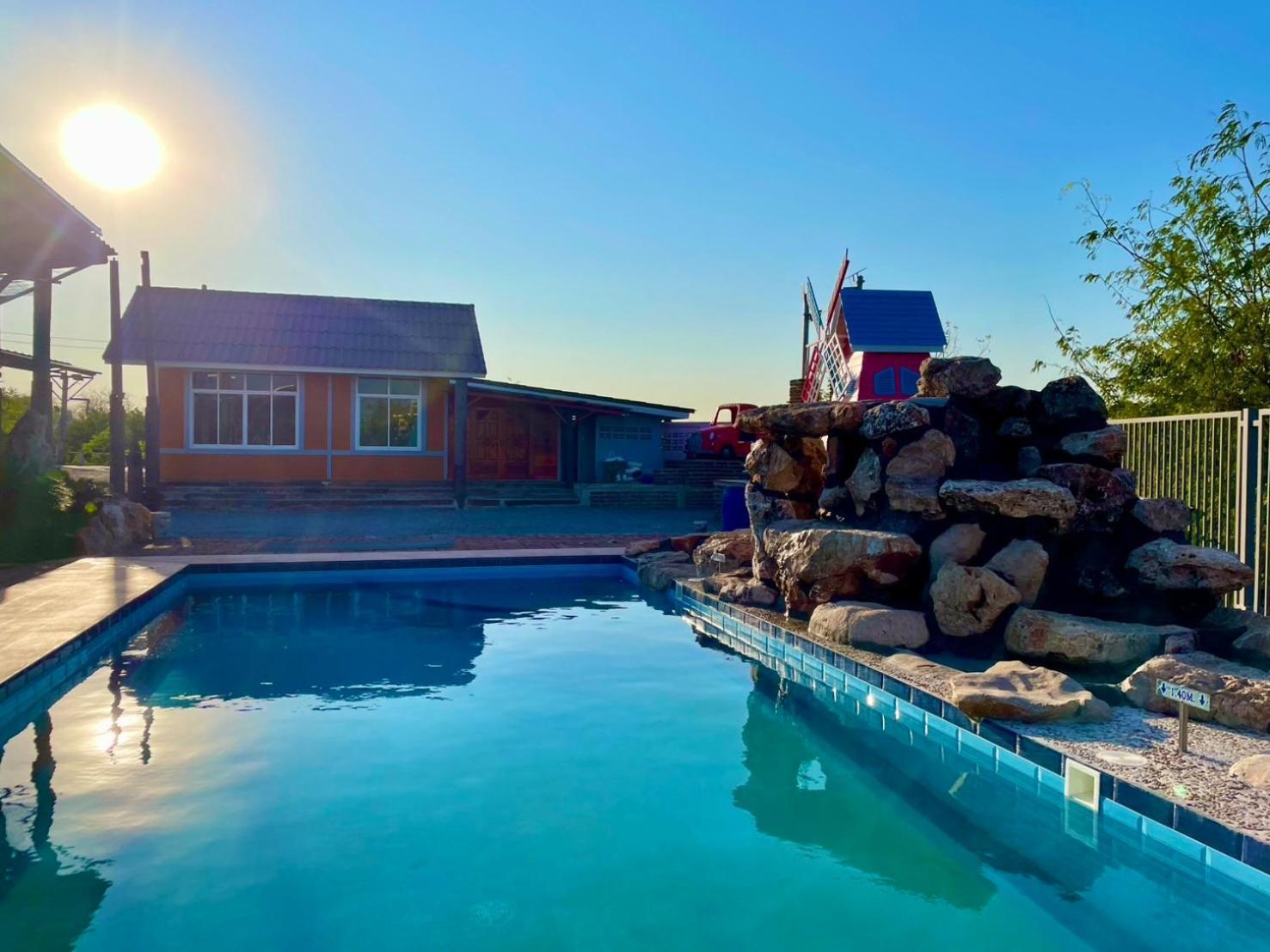 Mrk Resort & Massage Lop Buri Eksteriør billede